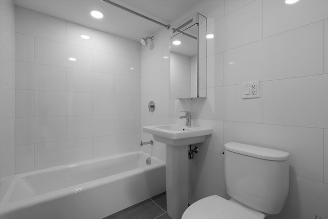APT-17 - 16 Trowbridge St, Condo with 2 bedrooms, 2 bathrooms and 1 parking in Cambridge MA | Image 9