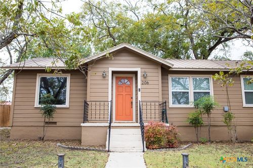 206 N Arnold St, Lampasas, TX, 76550-1607 | Card Image