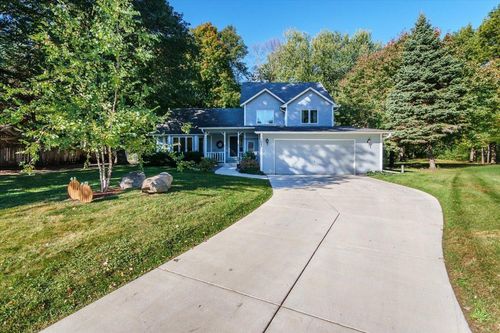1045 Crest Ridge Ct, Minnetrista, MN, 55364-9650 | Card Image