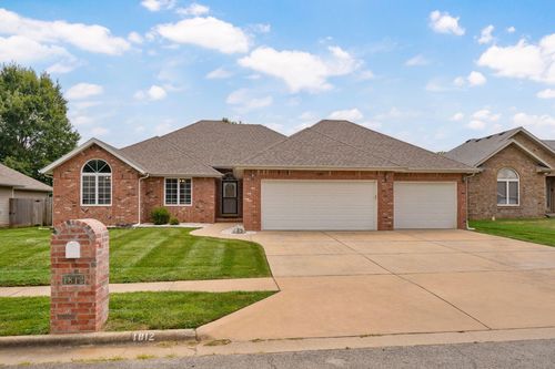 1812 W Village Ln, Springfield, MO, 65807-4057 | Card Image