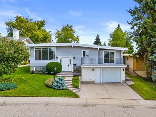 5212 33 St Nw, Calgary, AB, T2L1V4 | Card Image