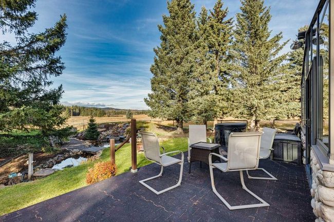 100 Saddle Road, House other with 3 bedrooms, 3 bathrooms and null parking in Bragg Creek AB | Image 39
