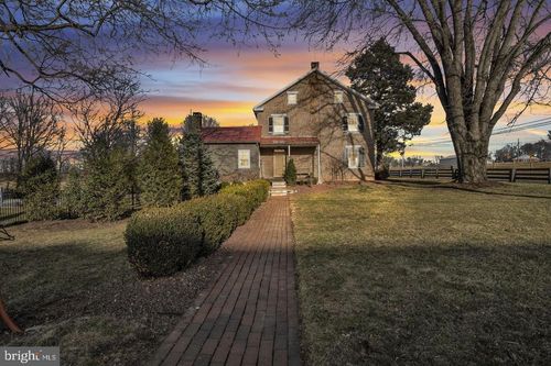 140 State Rd, MECHANICSBURG, PA, 17050-3156 | Card Image