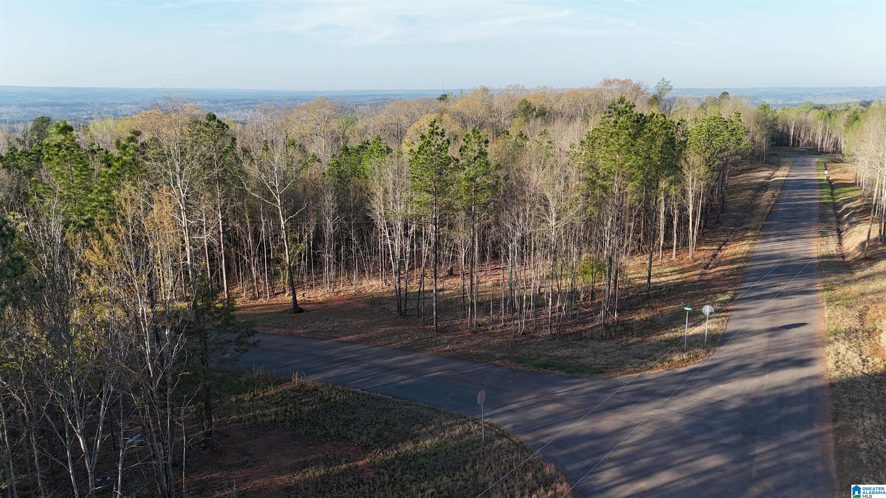 Land in HELENA 4
