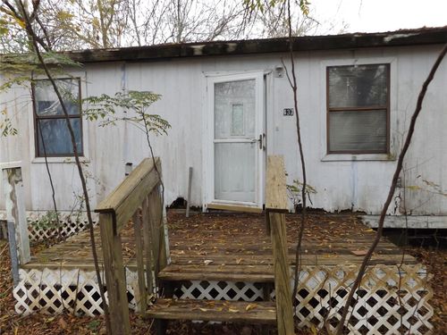 437 8th St, Dickinson, TX, 77539-2846 | Card Image