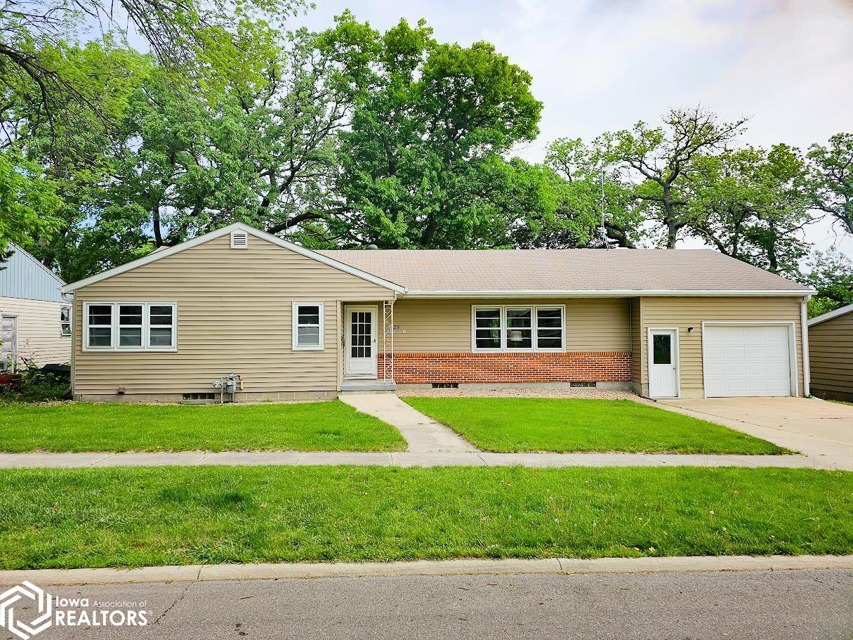 O St, Forest City, IA 50436