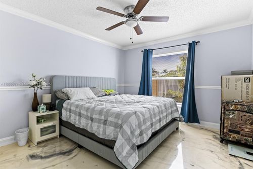 6627 Rainwood Cove Ln, Lake Worth, FL, 33463-7449 | Card Image
