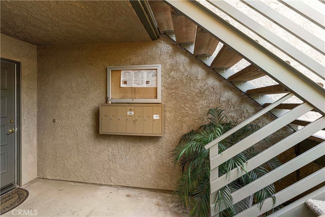 Mailbox are easy access. | Image 23