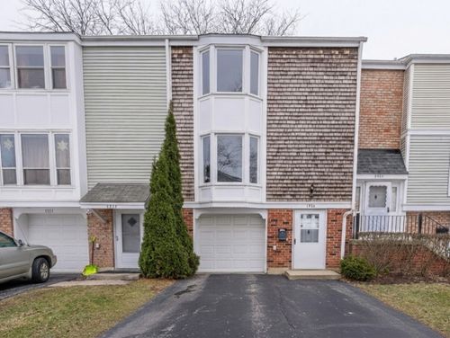 1933 Williamsburg Dr, Hoffman Estates, IL, 60169-2418 | Card Image