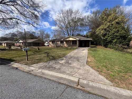 2541 Medford Pl, Macon, GA, 31206-8213 | Card Image