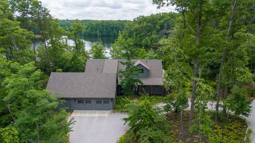 201 Water View Ln, Monteagle, TN, 37356-2501 | Card Image