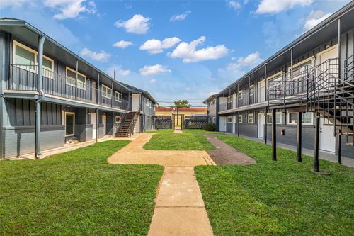 apt-25-4706 Yellowstone Blvd, Houston, TX, 77021-4314 | Card Image