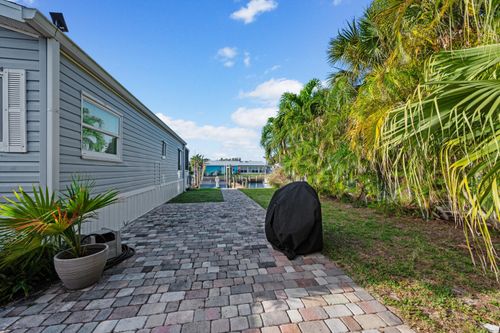 10851 S Ocean Dr, Jensen Beach, FL, 34957-2685 | Card Image