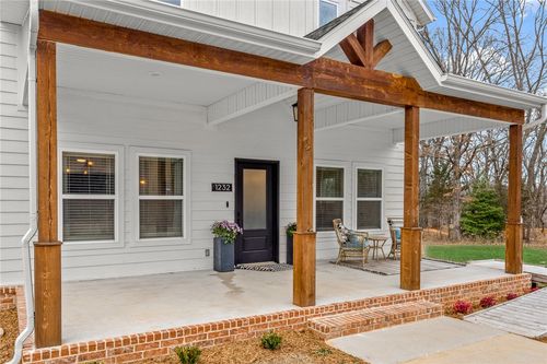 1232 Fillmore St, Bentonville, AR, 72712-4410 | Card Image