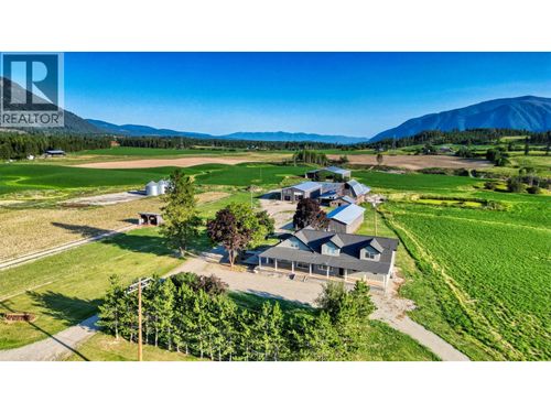 2703 4 St, Creston, BC, V0B1G2 | Card Image