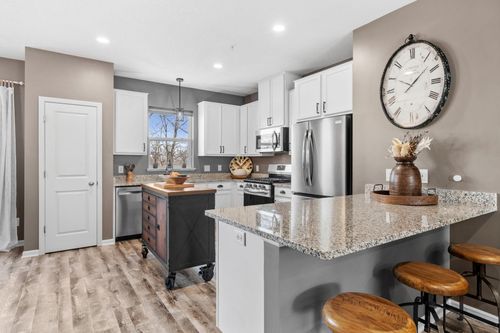 17658 96th Pl N, Maple Grove, MN, 55311-1730 | Card Image