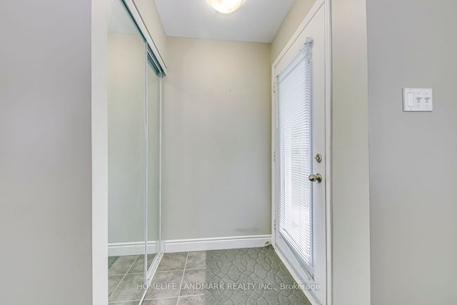 121 - 2891 Rio Crt, Condo with 2 bedrooms, 2 bathrooms and 1 parking in Mississauga ON | Image 4