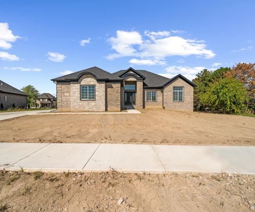 8489 Cobblestone Dr, Newport, MI, 48166-7828 | Card Image