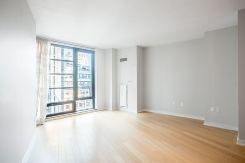 unit-11e-580 Washington St, Boston, MA, 02111-1871 | Card Image