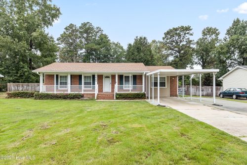 2605 Country Club Rd, Jacksonville, NC, 28546-8602 | Card Image
