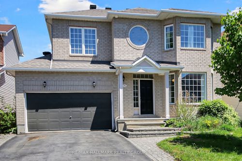 206 Annapolis Cir, Ottawa, ON, K1V1Y9 | Card Image