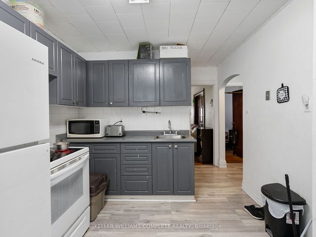 174 Park Row N, House other with 2 bedrooms, 2 bathrooms and null parking in Hamilton ON | Image 19