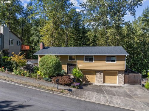 1947 Se Meadow Ct, Gresham, OR, 97080-9325 | Card Image