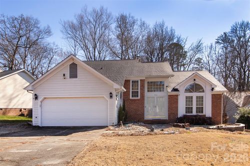 3800 Armitage Dr, Charlotte, NC, 28269-8314 | Card Image