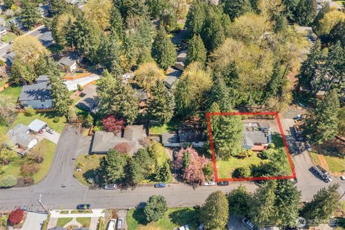 12604 Ne 109th Pl, Kirkland, WA, 98033-4714 | Card Image