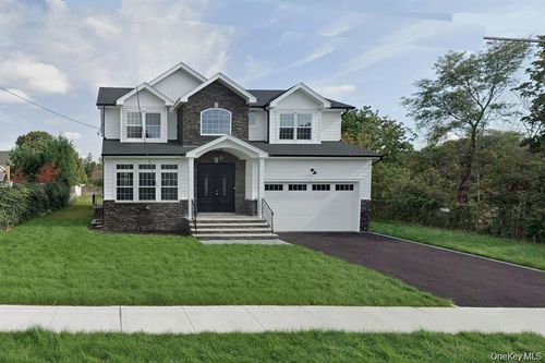 255 Maple Ave Maple Ave, Hempstead, NY, 11554 | Card Image