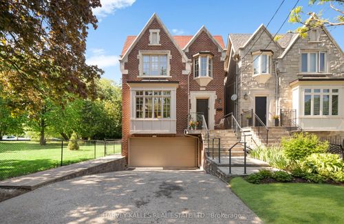 466 Glengarry Avenue, Toronto, ON, M5M1G1 | Card Image