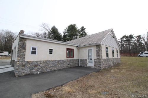 4 Kiamesha Lake Rd, Kiamesha Lake, NY, 12751-5303 | Card Image