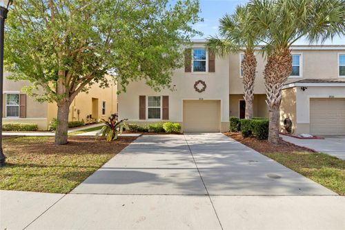 9718 Hound Chase Dr, GIBSONTON, FL, 33534-5410 | Card Image