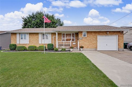 1658 Caravelle Drive, Niagara Falls, NY, 14304 | Card Image