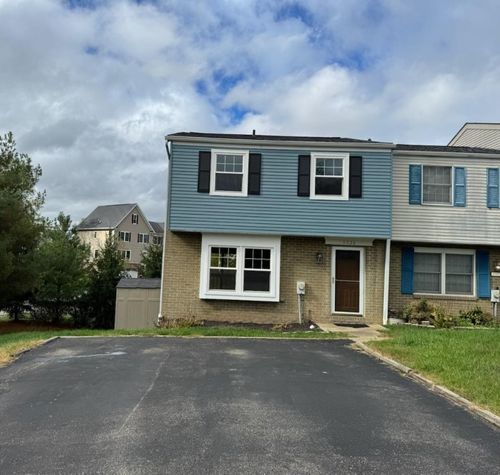 3226 Camberly Dr, Gibsonia, PA, 15044-8433 | Card Image