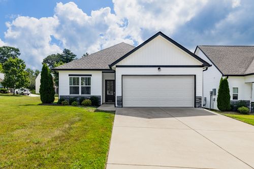 404 Golf Club Ln, Springfield, TN, 37172-0630 | Card Image