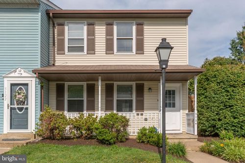 5124 Pecan Dr, FREDERICKSBURG, VA, 22407-8020 | Card Image