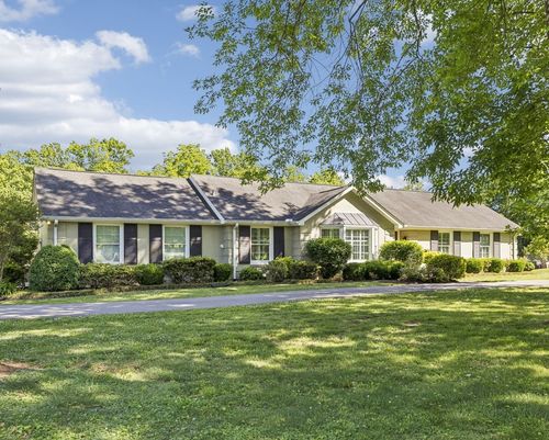 5911 Post Rd, Nashville, TN, 37205-3232 | Card Image