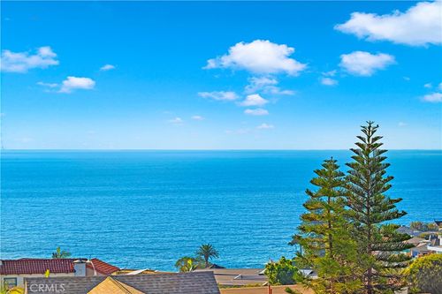 2966 Terry Rd, Laguna Beach, CA, 92651-4129 | Card Image