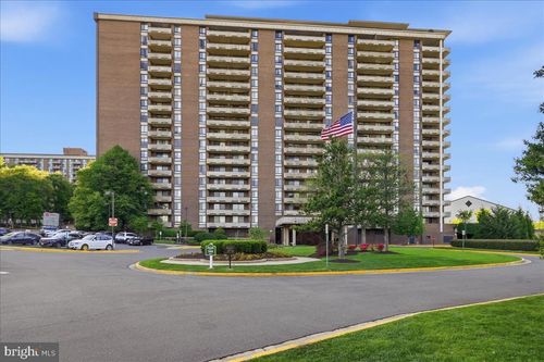 1412-1800 Old Meadow Rd, MCLEAN, VA, 22102-1816 | Card Image