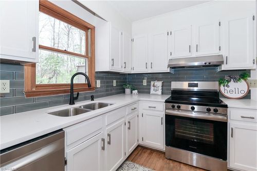 753 Stoney Ln, Statesville, NC, 28625-6412 | Card Image