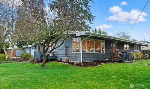 4902 Ne 7th Pl, Renton, WA, 98059-4678 | Card Image