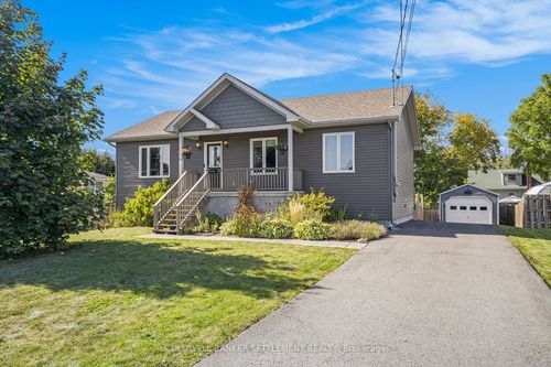 14 Mcdonald St, Smiths Falls, ON, K7A1L1 | Card Image