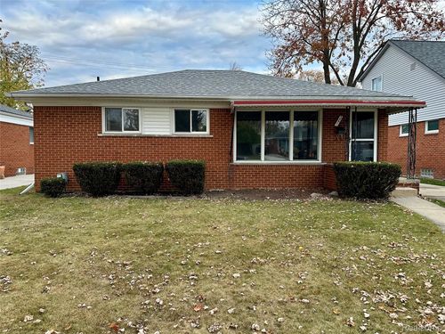 21543 Share St, Saint Clair Shores, MI, 48082-1254 | Card Image