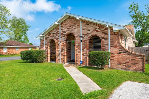 6918 Woodrow St, Texas City, TX, 77591-3746 | Card Image