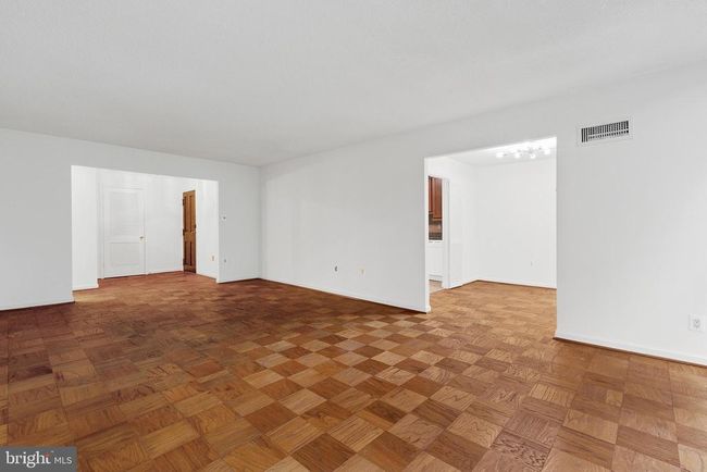 APT-3C - 2100 Washington Ave, Condo with 3 bedrooms, 2 bathrooms and null parking in Silver Spring MD | Image 11
