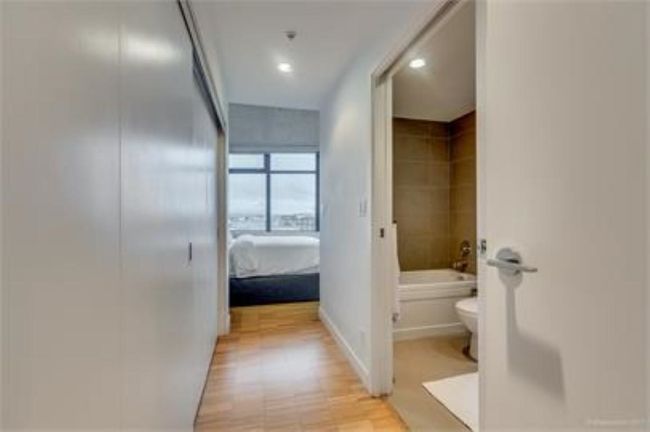 1104 - 108 W Cordova Street, Condo with 1 bedrooms, 0 bathrooms and null parking in Vancouver BC | Image 2
