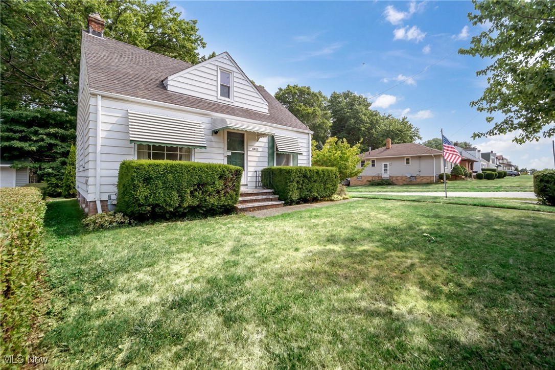 Milford Ave, Parma, OH 44134