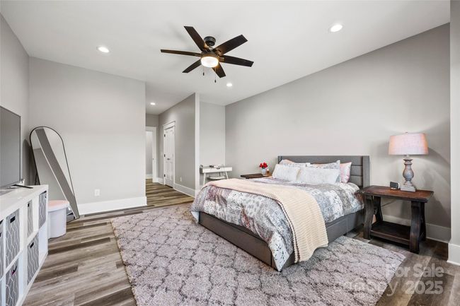 385 Squirrel Ln, House other with 5 bedrooms, 8 bathrooms and null parking in Lake Wylie SC | Image 26