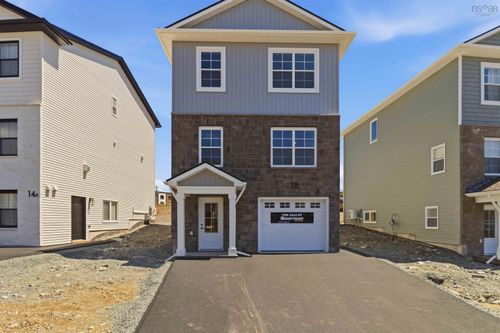 pc-5-18 Pearlgarden Close, Dartmouth, NS, B2X0C2 | Card Image